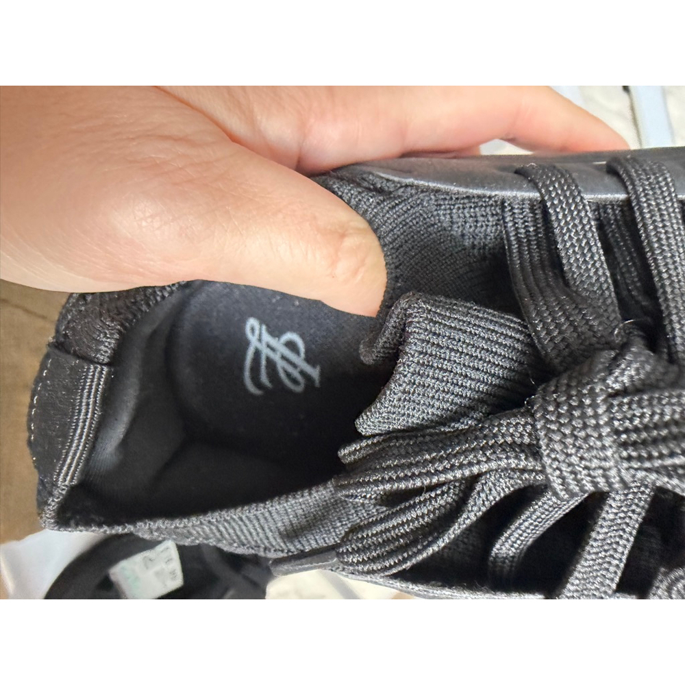 Women's Black barefoot Knit Lace-Up Sneakers - Picture 7 of 8